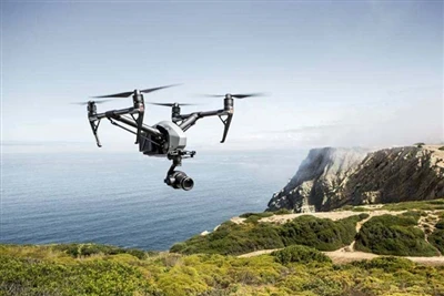 Rušení signálu dronu: principy, frekvenční pásma, typy a řešení proti{0}}dronům